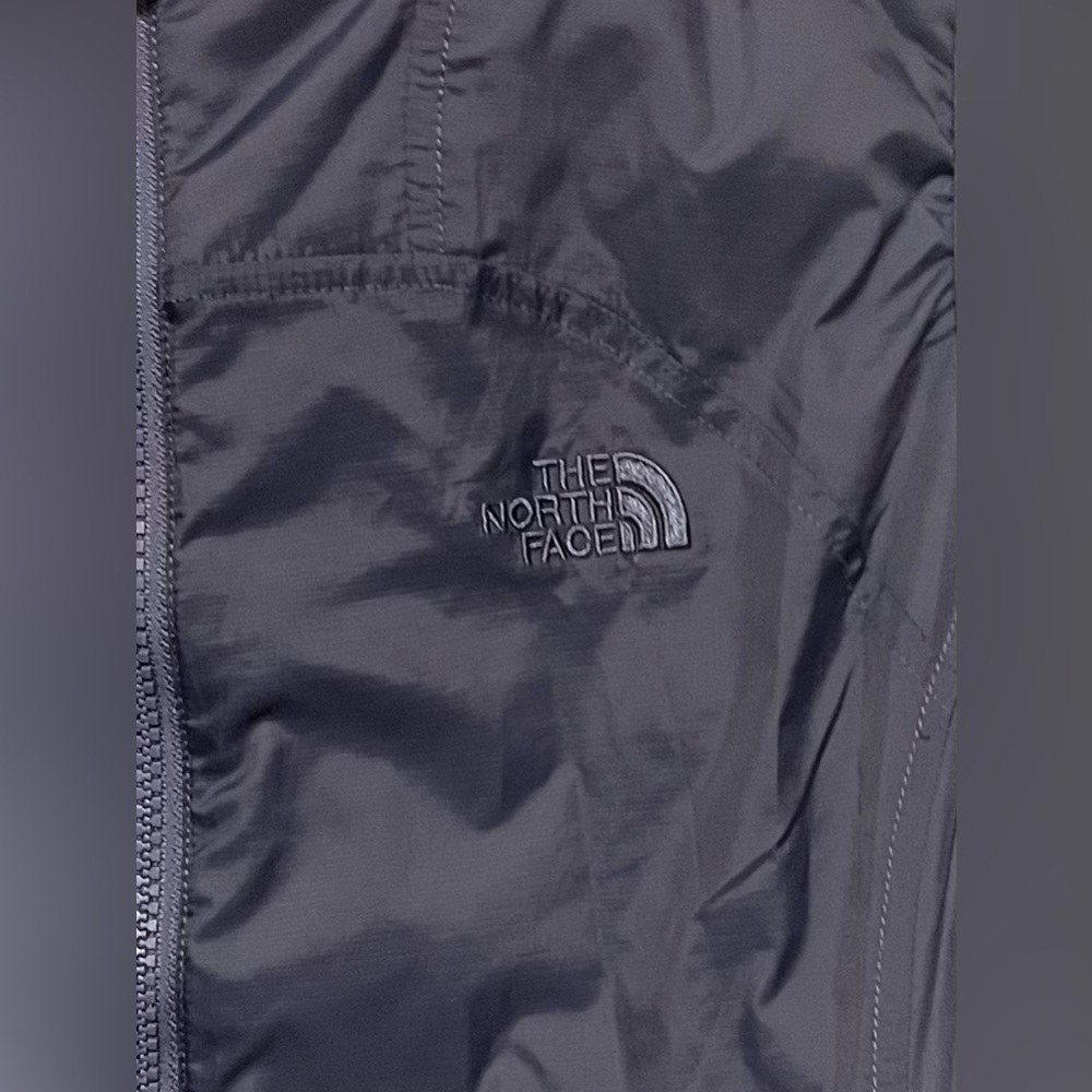 The North Face Mossbud Insulated Reversible Fleece Vest Outdoor Primaloft Cozy - Picture 7 of 16